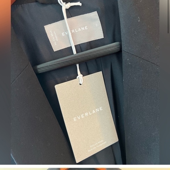Everlane Black One Button Blazer
Size 2 - Picture 4 of 16